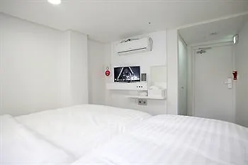 K-Pop Hotel Seoul Tower